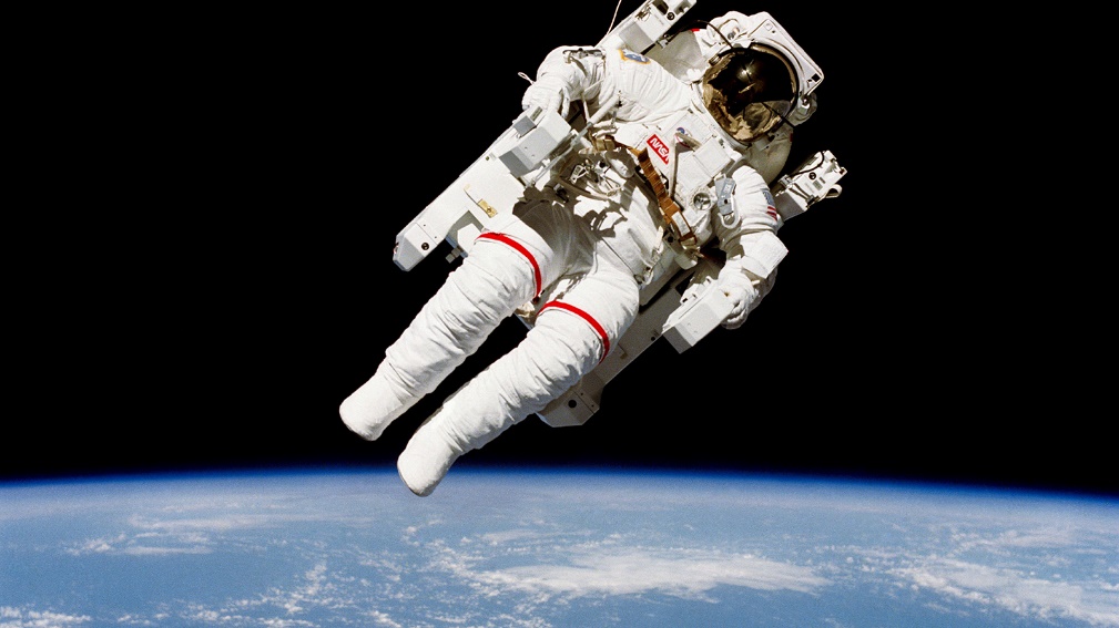 Ce se întâmplă dacă un astronaut moare în spațiu?